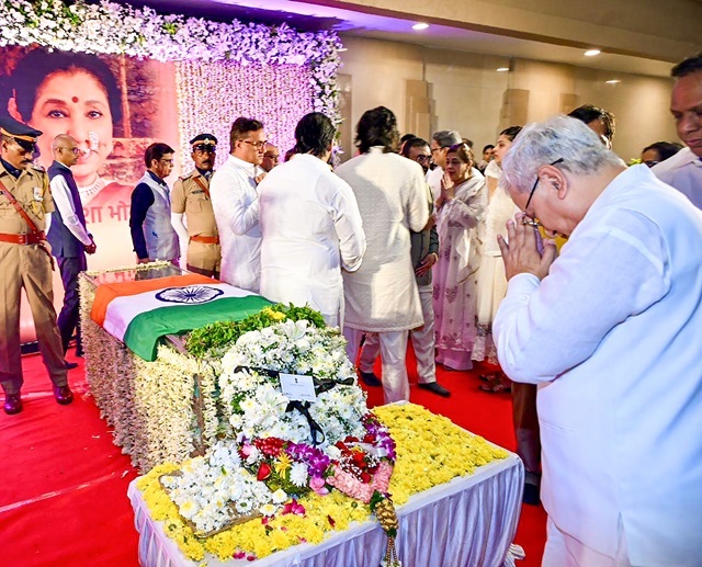 Asha Bhosle cremated with full state honours at Mumbai's iconic Shivaji Park