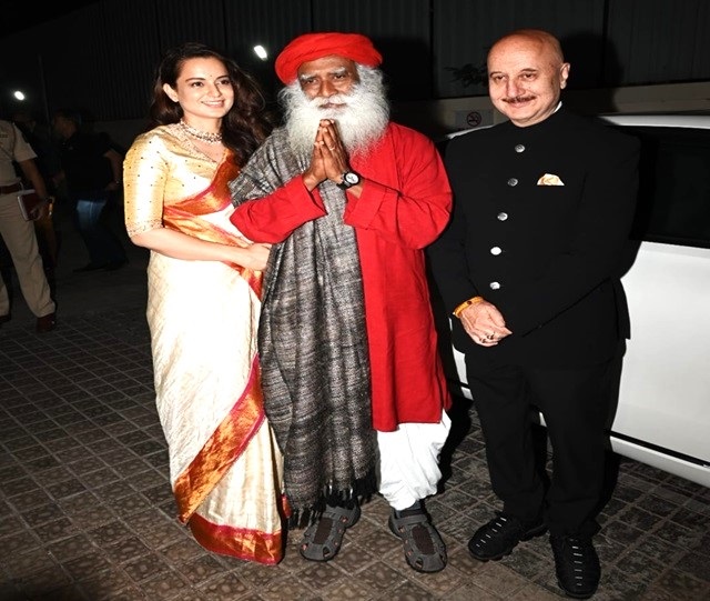 Sadhguru terms Kangana Ranaut's 'Emergency' as extraordinary