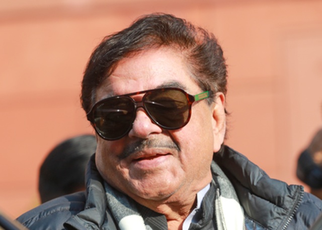 Shatrughan Sinha says working with Amitabh Bachchan and Jeetendra benefited him greatly