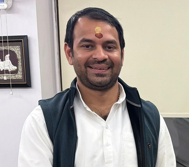 Manish Kashyap tells Tej Pratap Yadav he was bro with silver spoon on 'Rise and Fall 2'