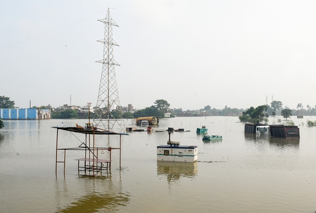 Bihar flood situation worsens as Ganga, other rivers rise; several areas inundated